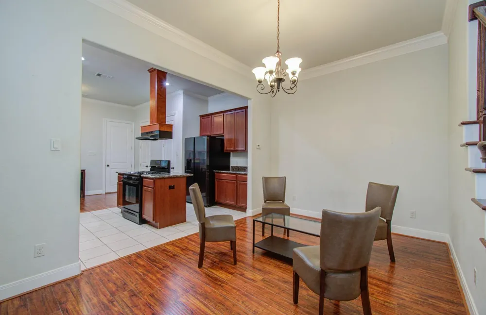 10205 Brooktree Drive Houston, TX 77043