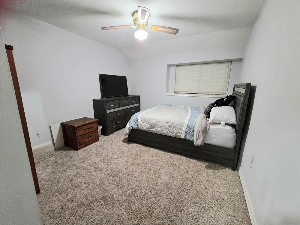 11010 Sagecrest Lane Houston, TX 77089