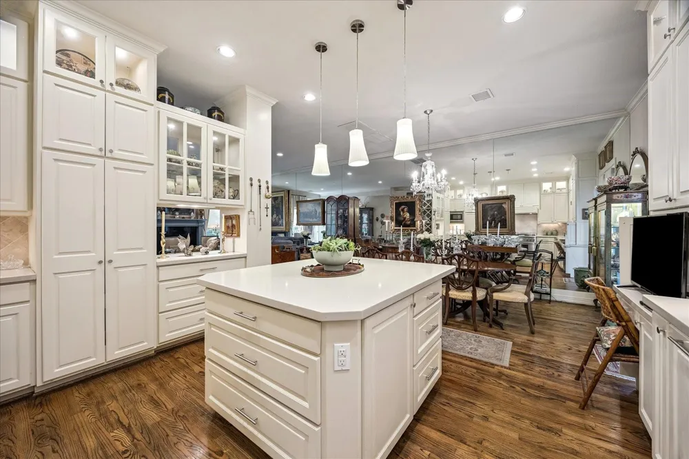 2314 Huldy Street #B Houston, TX 77019