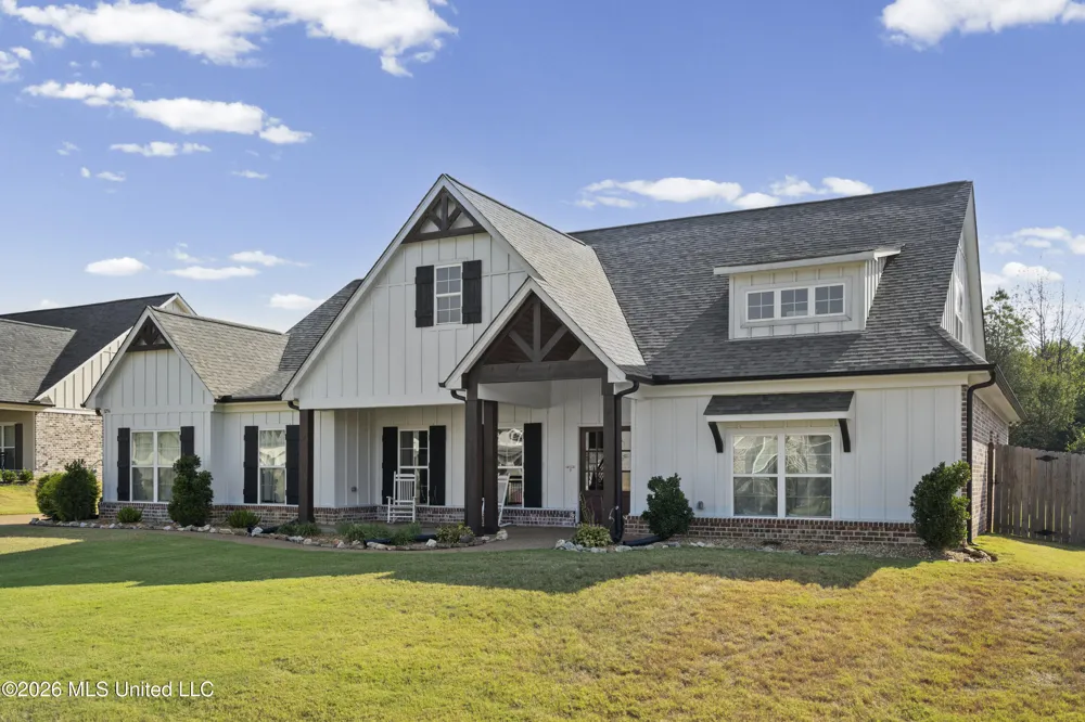 3256 Grayson Creek Drive Southaven, MS 38672