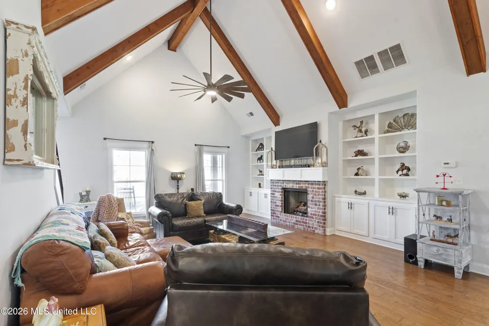 3256 Grayson Creek Drive Southaven, MS 38672