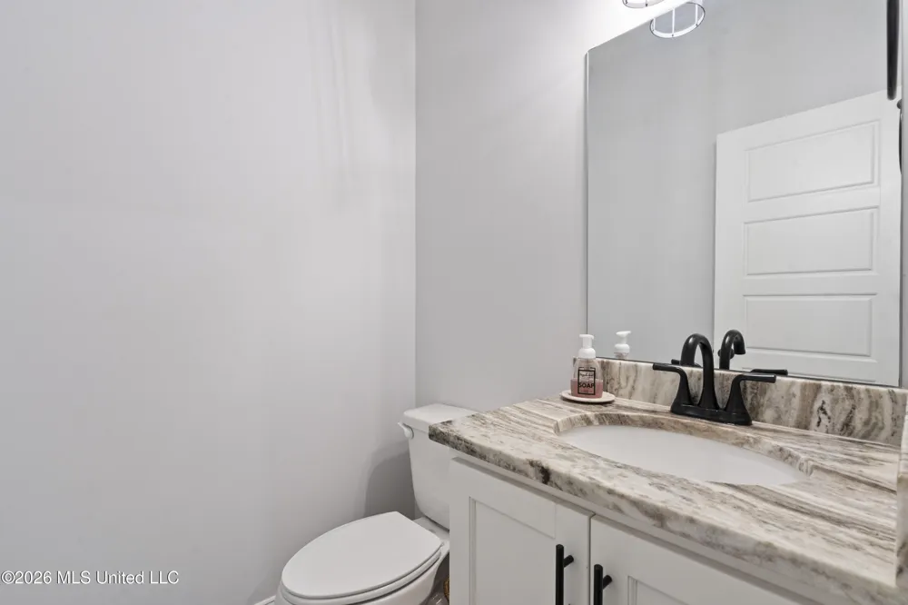 3256 Grayson Creek Drive Southaven, MS 38672