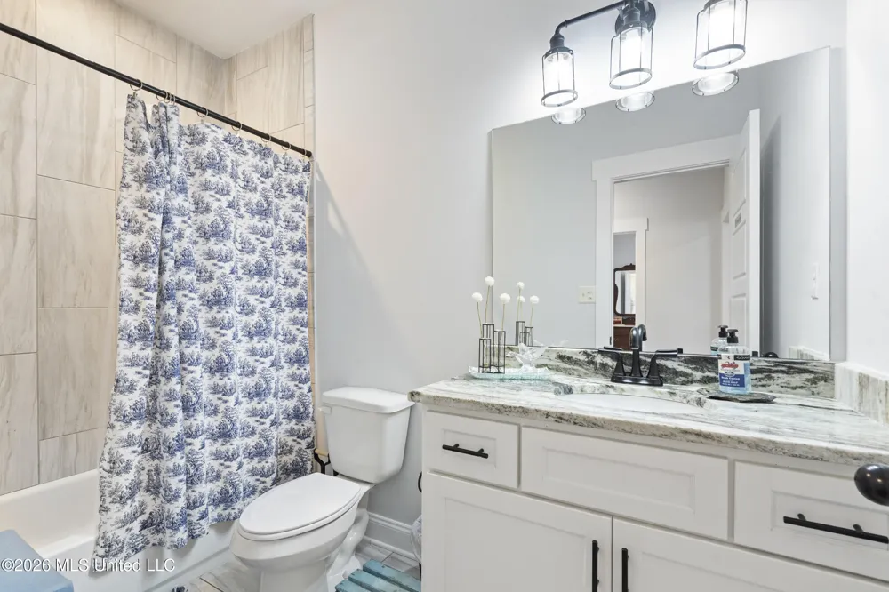 3256 Grayson Creek Drive Southaven, MS 38672