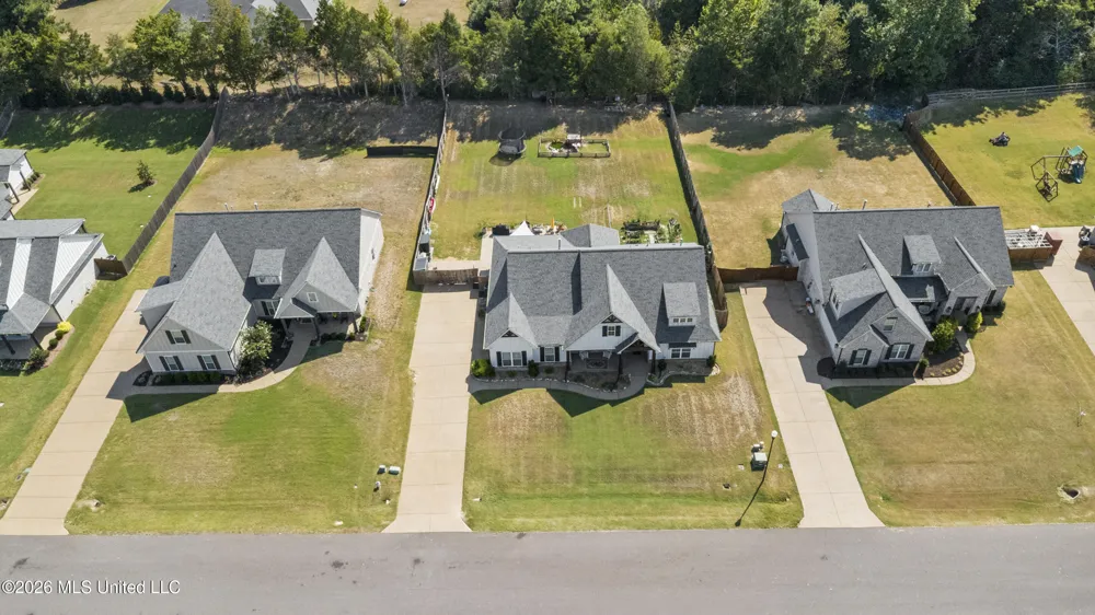 3256 Grayson Creek Drive Southaven, MS 38672