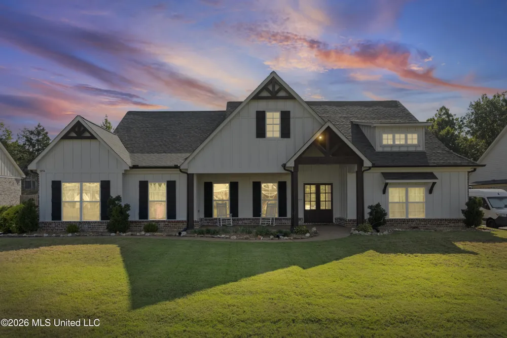 3256 Grayson Creek Drive Southaven, MS 38672
