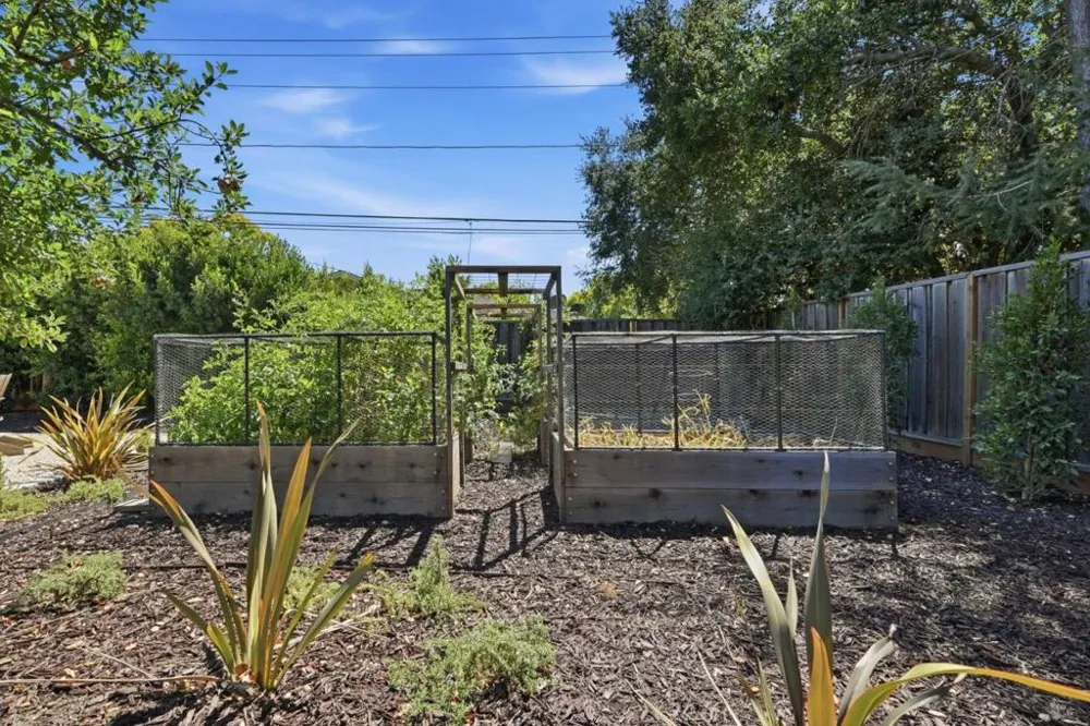 766 Arroyo Road Los Altos, CA 94024