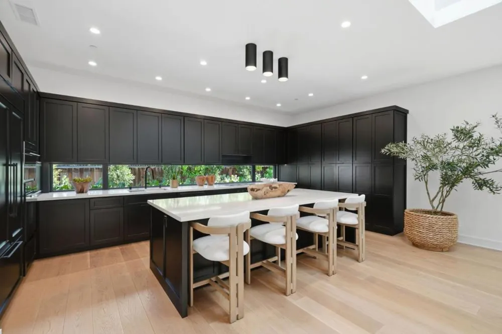 766 Arroyo Road Los Altos, CA 94024