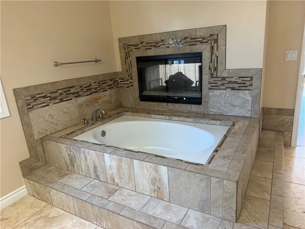 40320 Via Sonoro Murrieta, CA 92562