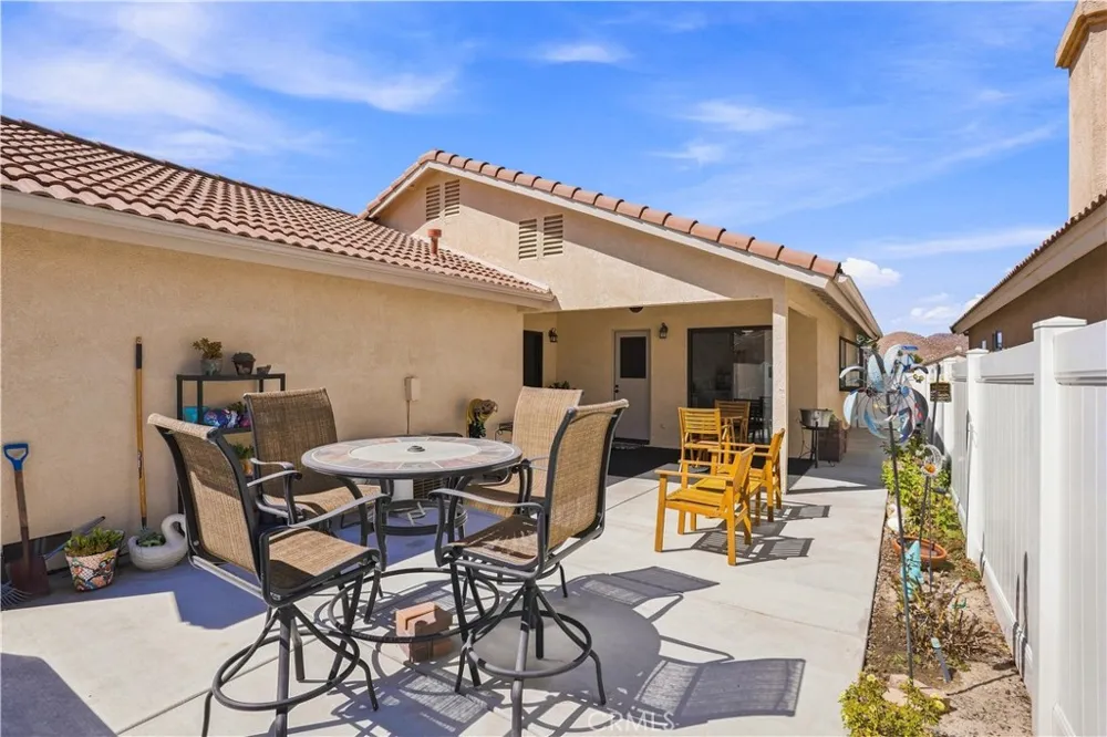 720 Via Casitas Hemet, CA 92545