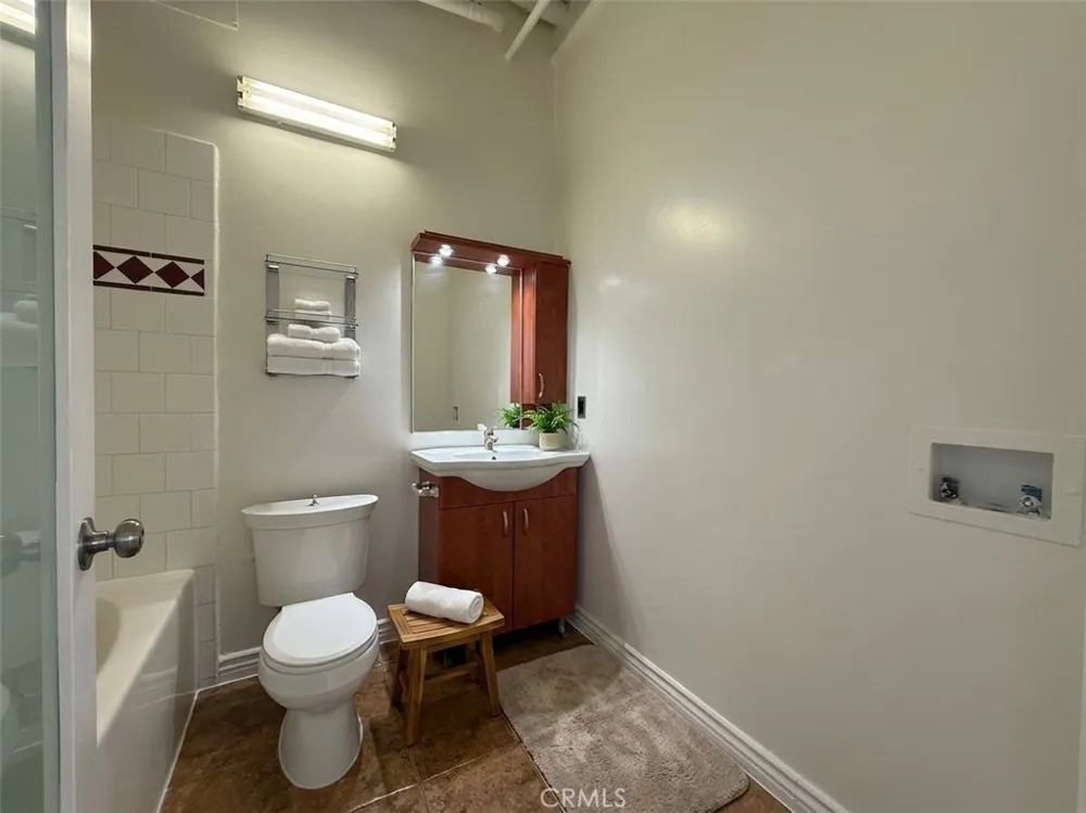 312 W 5th Street #826 Los Angeles, CA 90013
