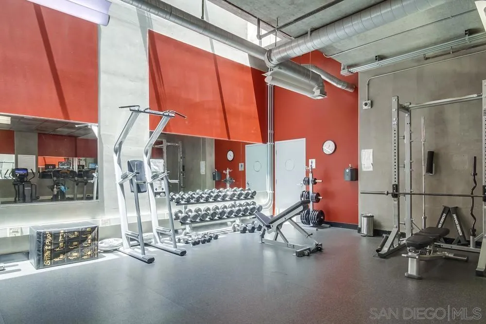 321 10Th Ave #512 San Diego, CA 92101