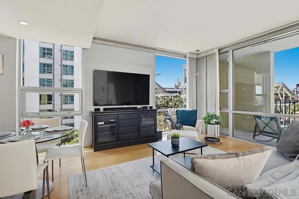 321 10Th Ave #512 San Diego, CA 92101
