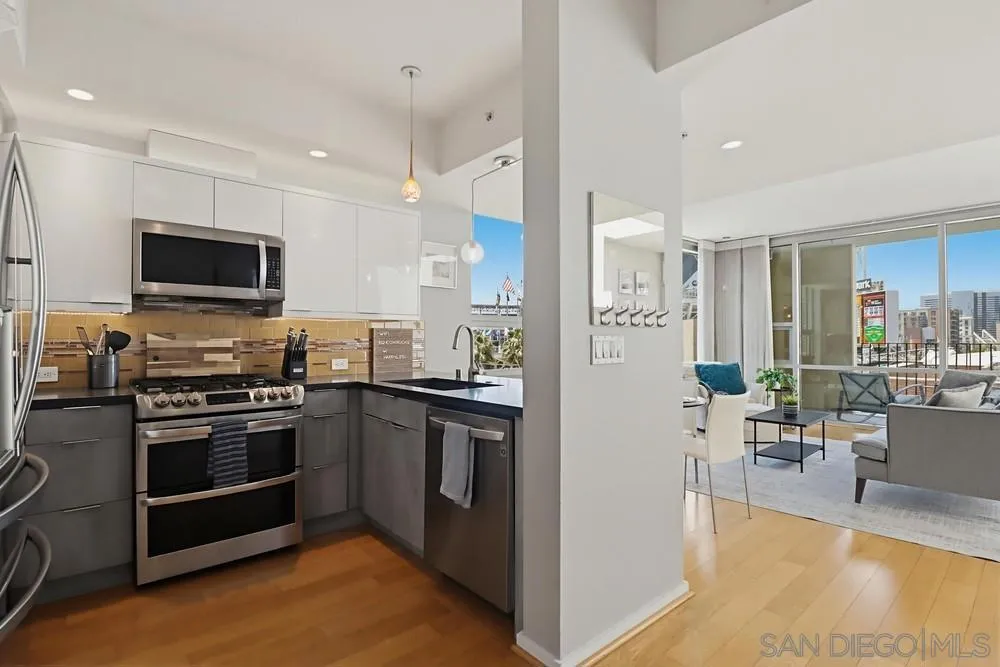 321 10Th Ave #512 San Diego, CA 92101