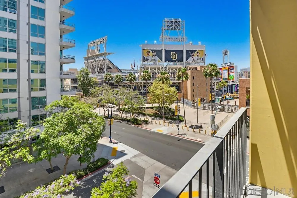 321 10Th Ave #512 San Diego, CA 92101