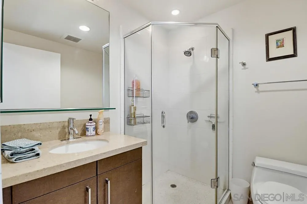 321 10Th Ave #512 San Diego, CA 92101