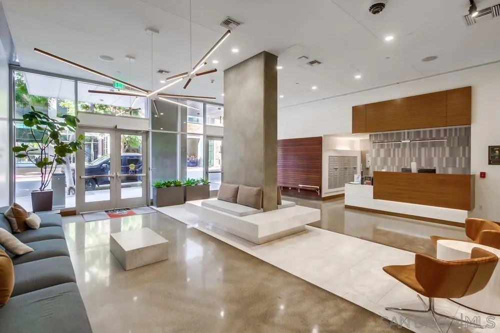 321 10Th Ave #512 San Diego, CA 92101