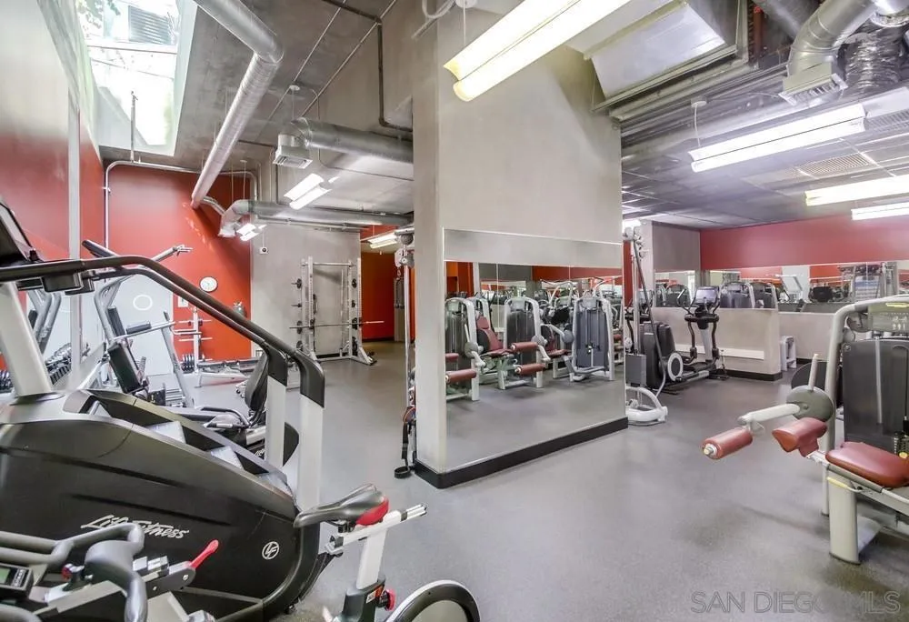 321 10Th Ave #512 San Diego, CA 92101