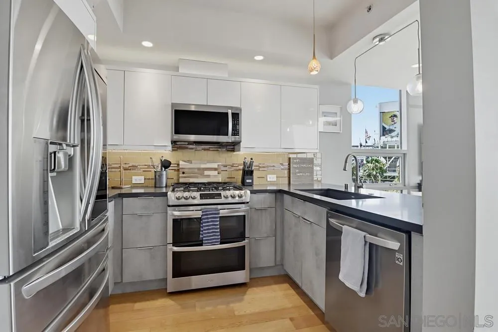 321 10Th Ave #512 San Diego, CA 92101