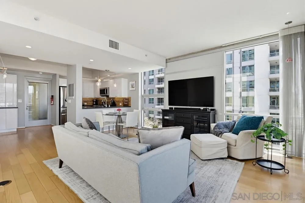 321 10Th Ave #512 San Diego, CA 92101