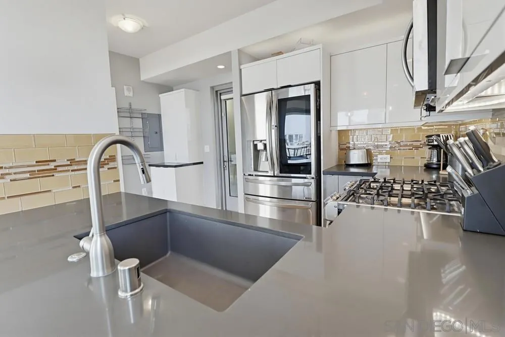 321 10Th Ave #512 San Diego, CA 92101