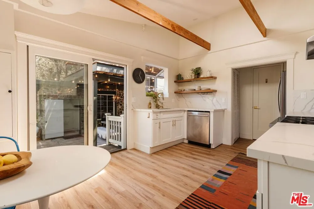 20939 Hillside Drive Topanga, CA 90290