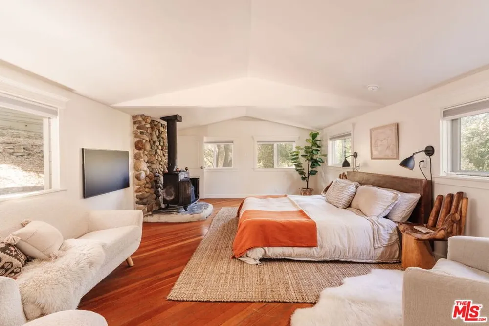 20939 Hillside Drive Topanga, CA 90290