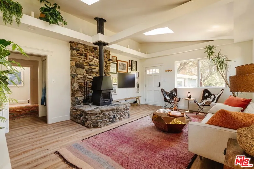 20939 Hillside Drive Topanga, CA 90290