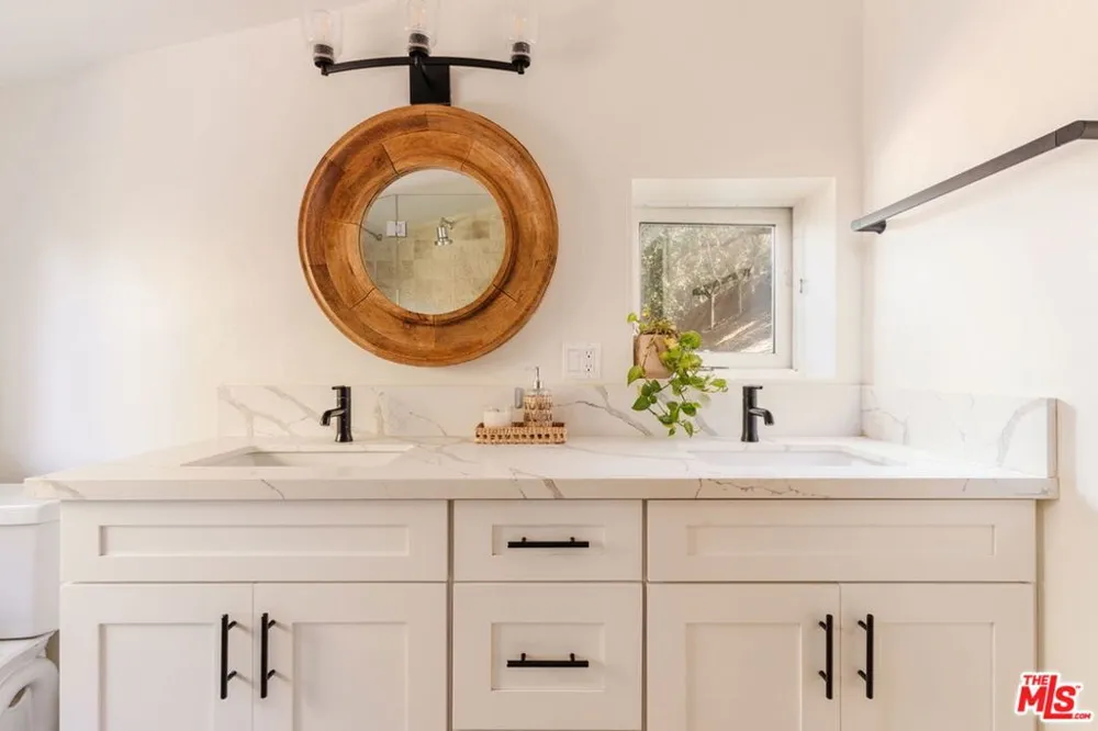 20939 Hillside Drive Topanga, CA 90290