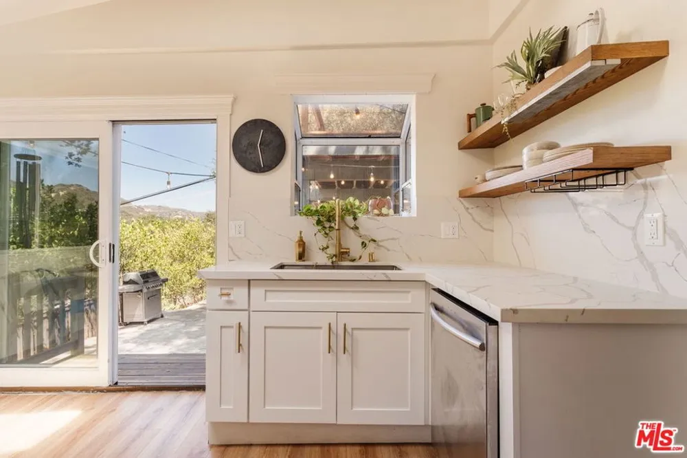 20939 Hillside Drive Topanga, CA 90290
