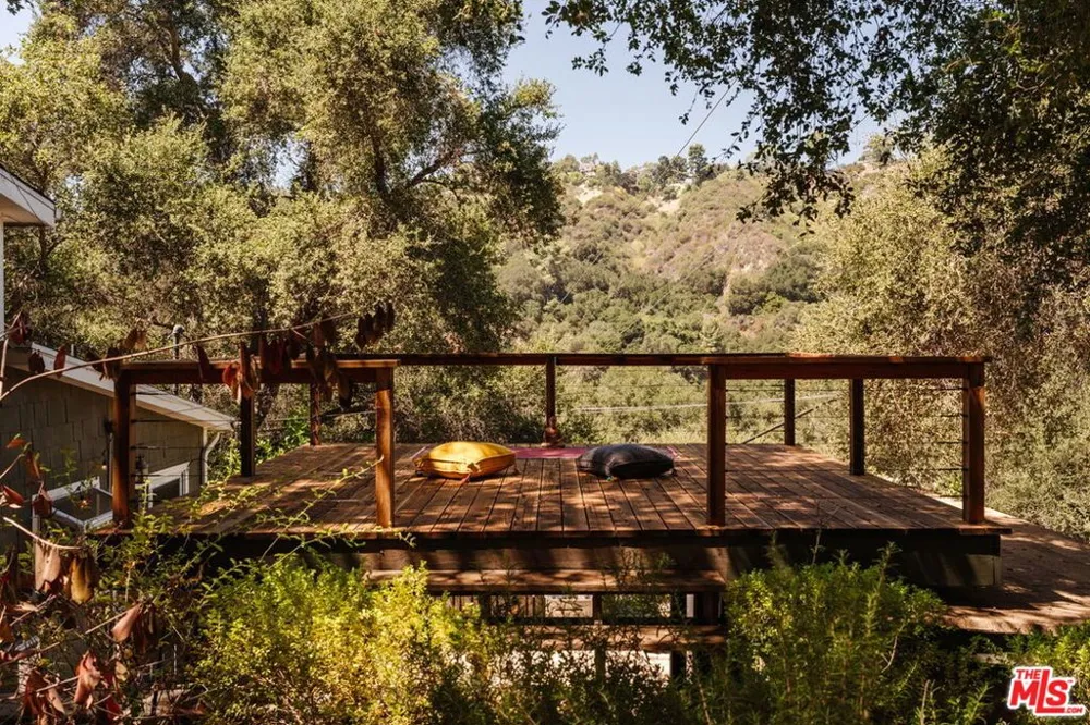 20939 Hillside Drive Topanga, CA 90290