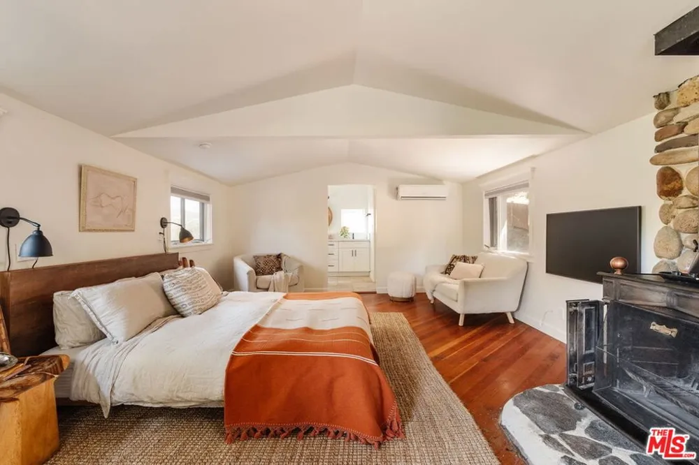 20939 Hillside Drive Topanga, CA 90290