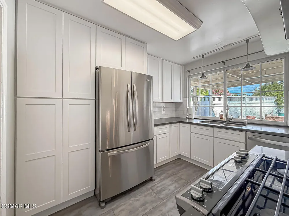 22671 Barcotta Drive Saugus, CA 91350