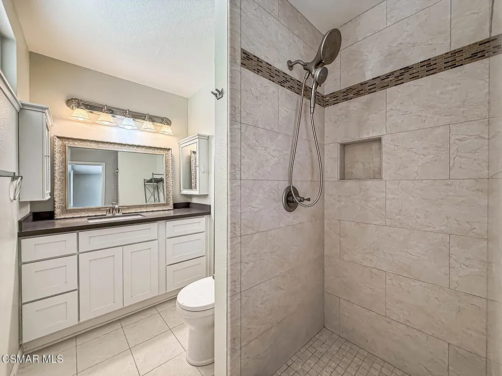 22671 Barcotta Drive Saugus, CA 91350