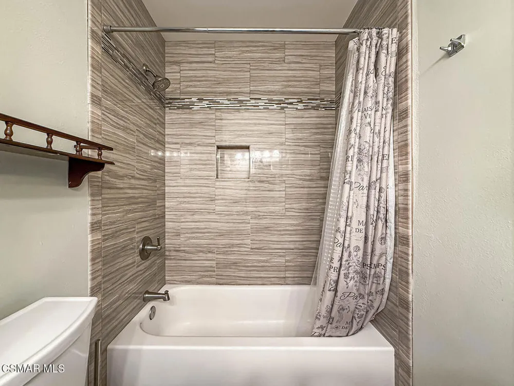 22671 Barcotta Drive Saugus, CA 91350