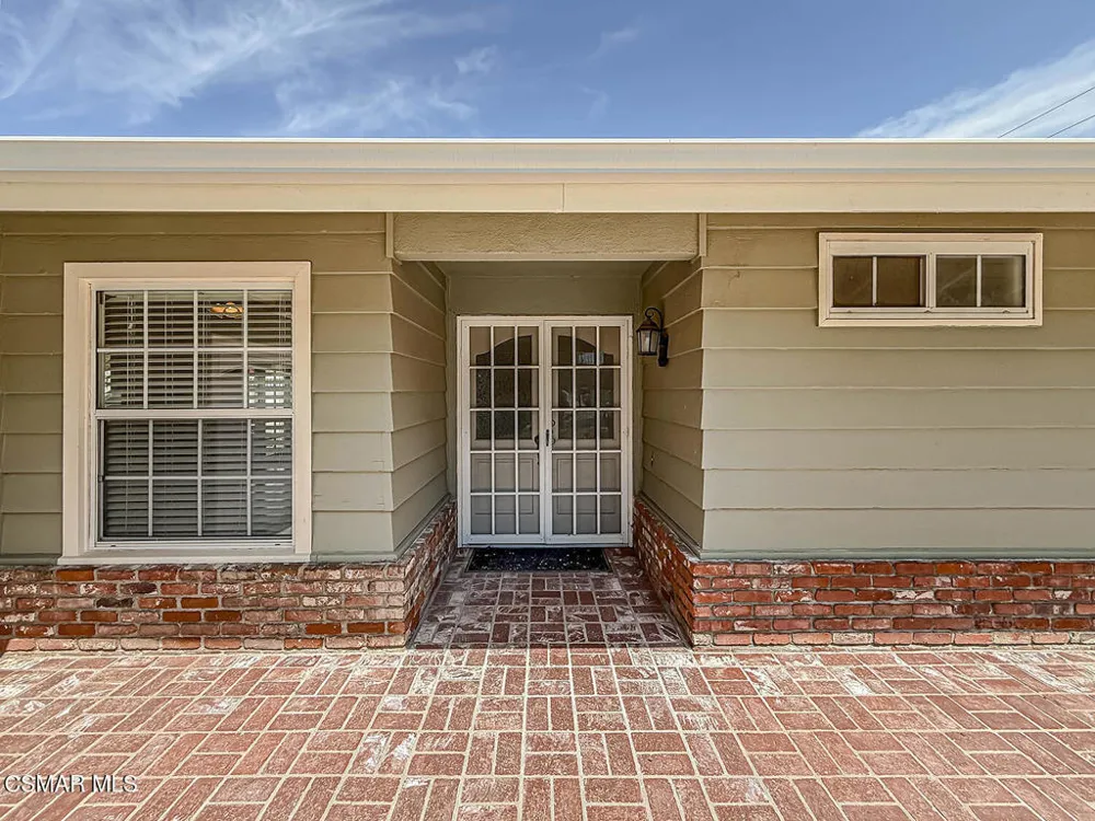 22671 Barcotta Drive Saugus, CA 91350