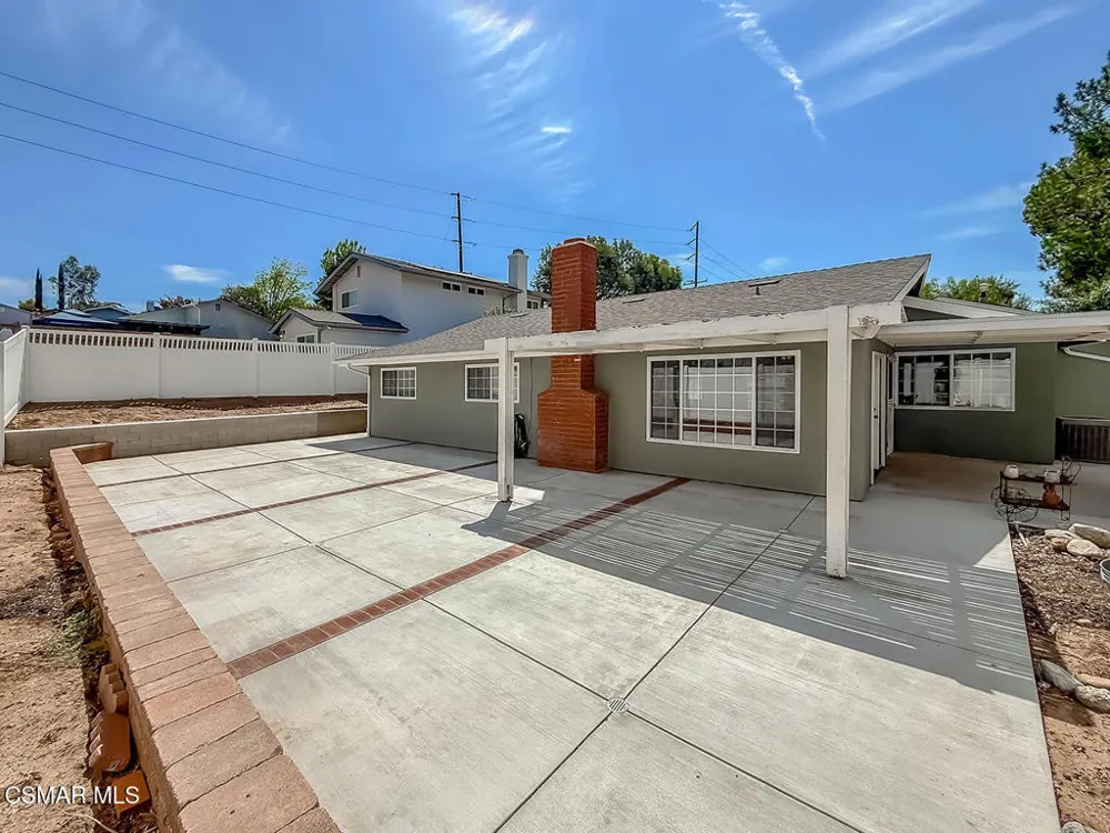 22671 Barcotta Drive Saugus, CA 91350