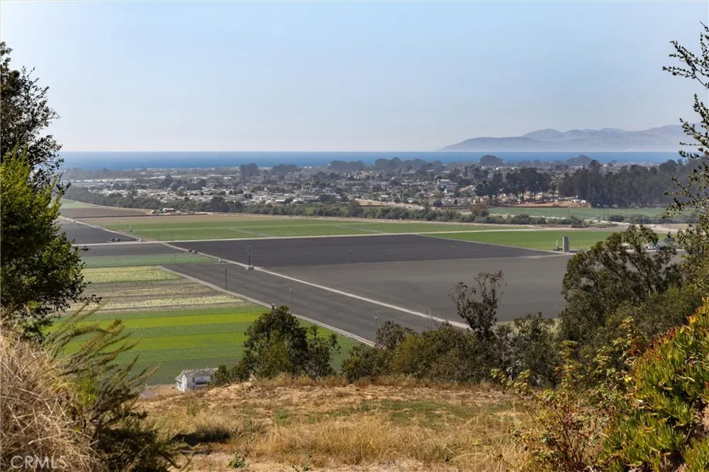 4 Castle Bluff Road Arroyo Grande, CA 93420