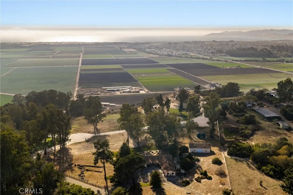 4 Castle Bluff Road Arroyo Grande, CA 93420