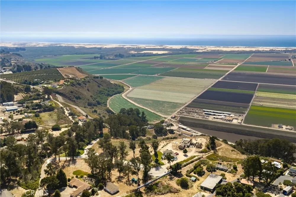 4 Castle Bluff Road Arroyo Grande, CA 93420
