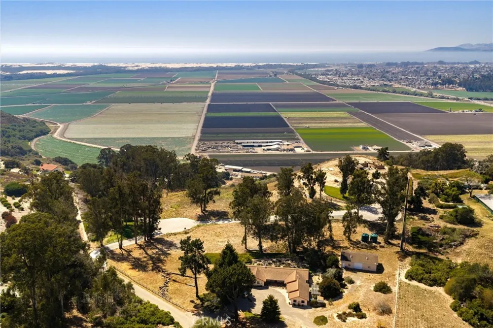 4 Castle Bluff Road Arroyo Grande, CA 93420