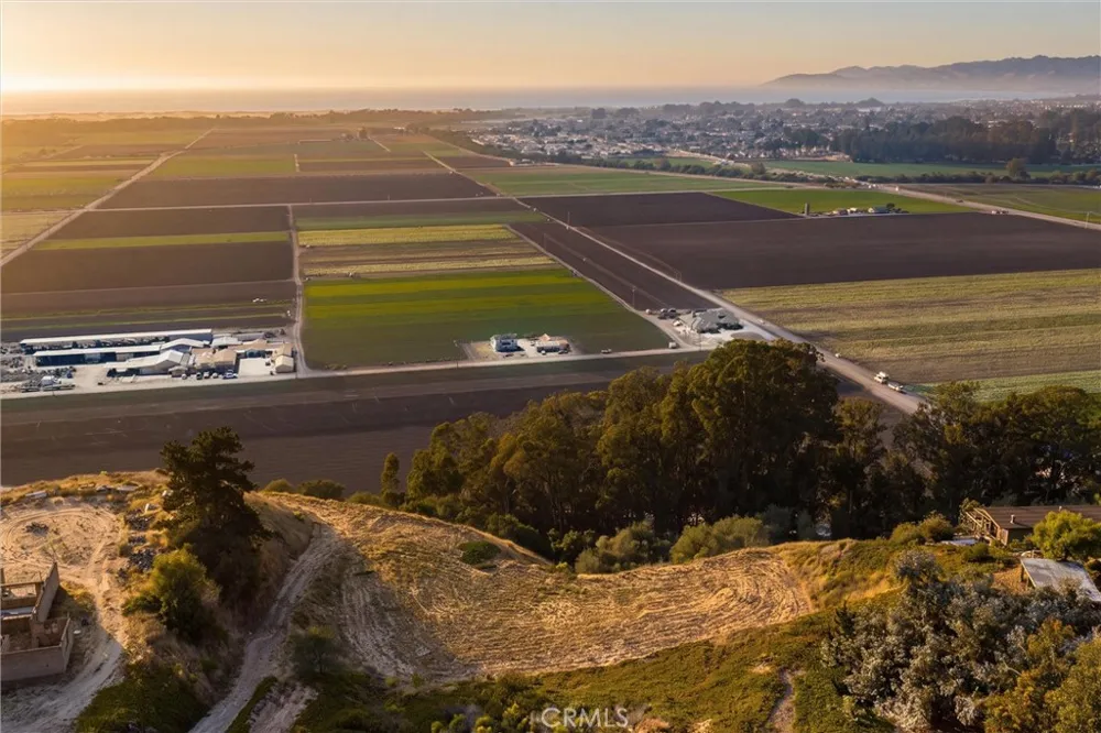 4 Castle Bluff Road Arroyo Grande, CA 93420