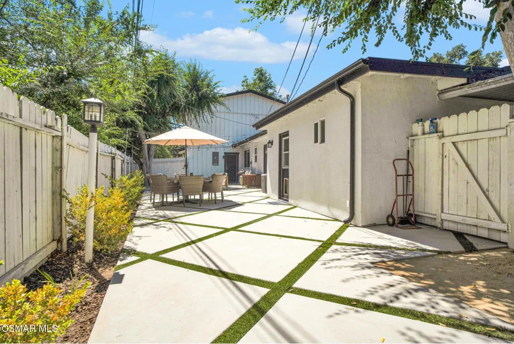 1160 Alamos Drive Thousand Oaks, CA 91362