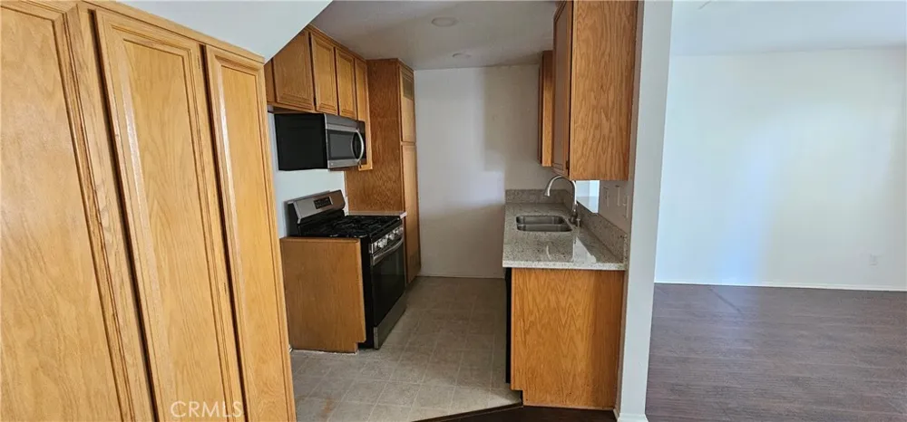 901 Via Zapata Riverside, CA 92507