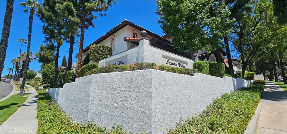 901 Via Zapata Riverside, CA 92507
