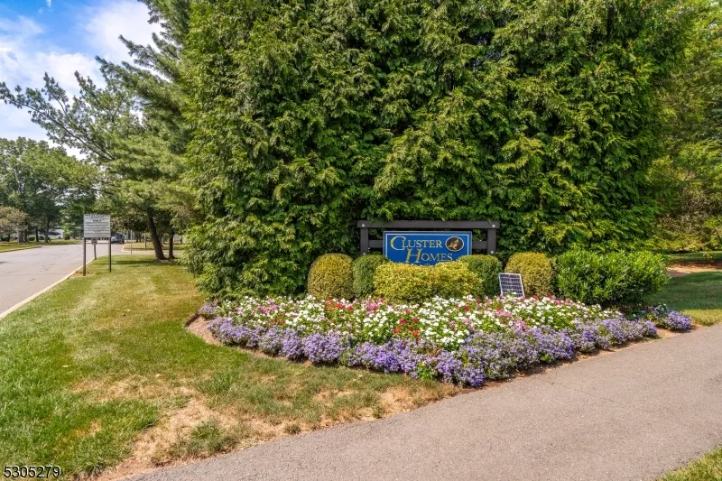 130 Winchester Way Franklin, NJ 08873