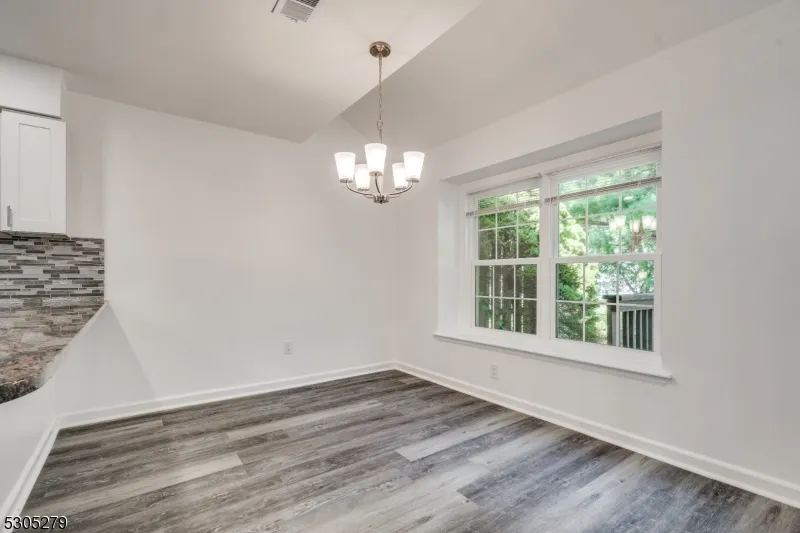 130 Winchester Way Franklin, NJ 08873