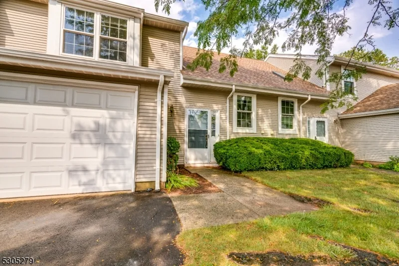 130 Winchester Way Franklin, NJ 08873