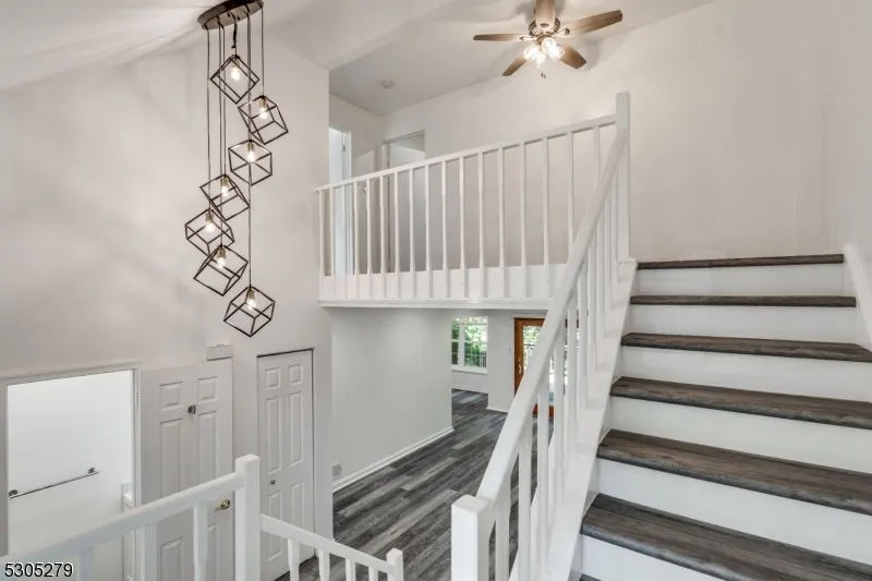 130 Winchester Way Franklin, NJ 08873