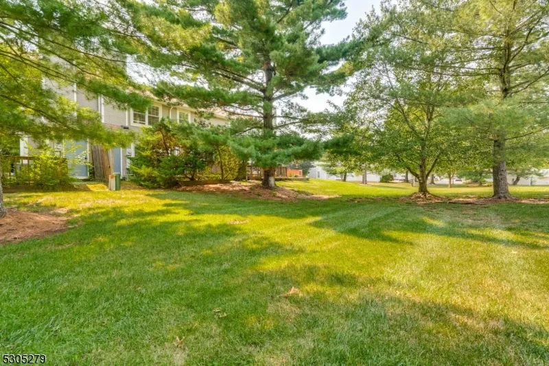 130 Winchester Way Franklin, NJ 08873