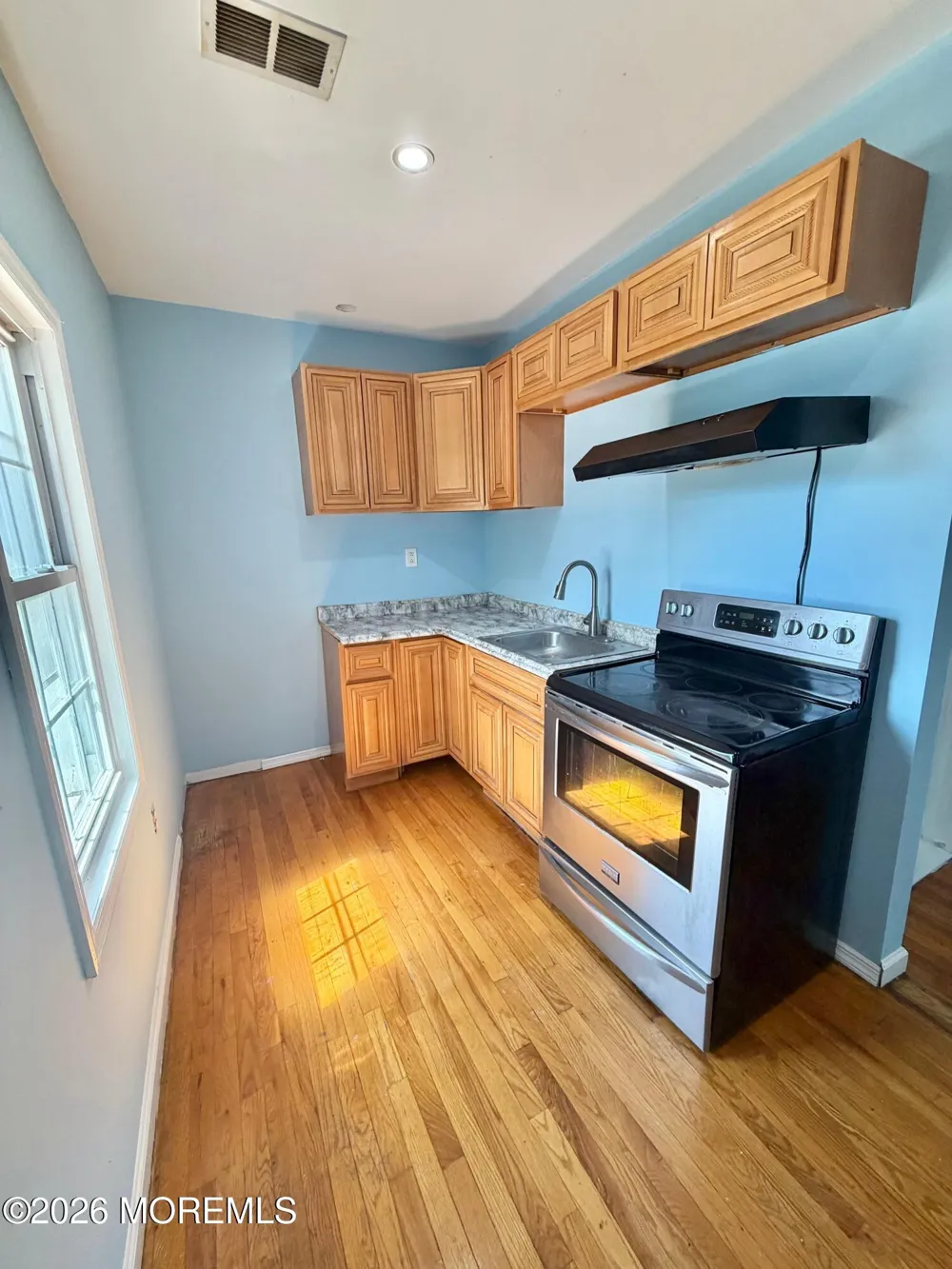 4042 Raymond Terrace Elizabeth, NJ 07208